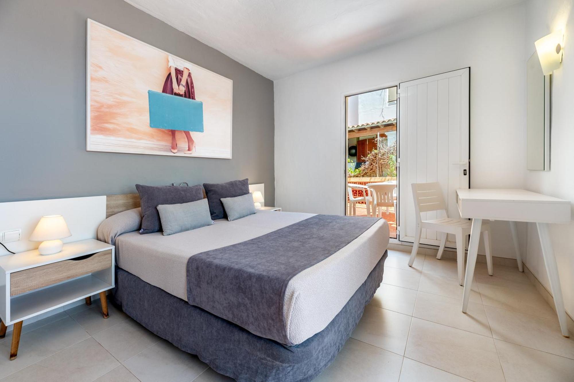 Aparthotel Cenit & Apts Sol Y Viento 2*