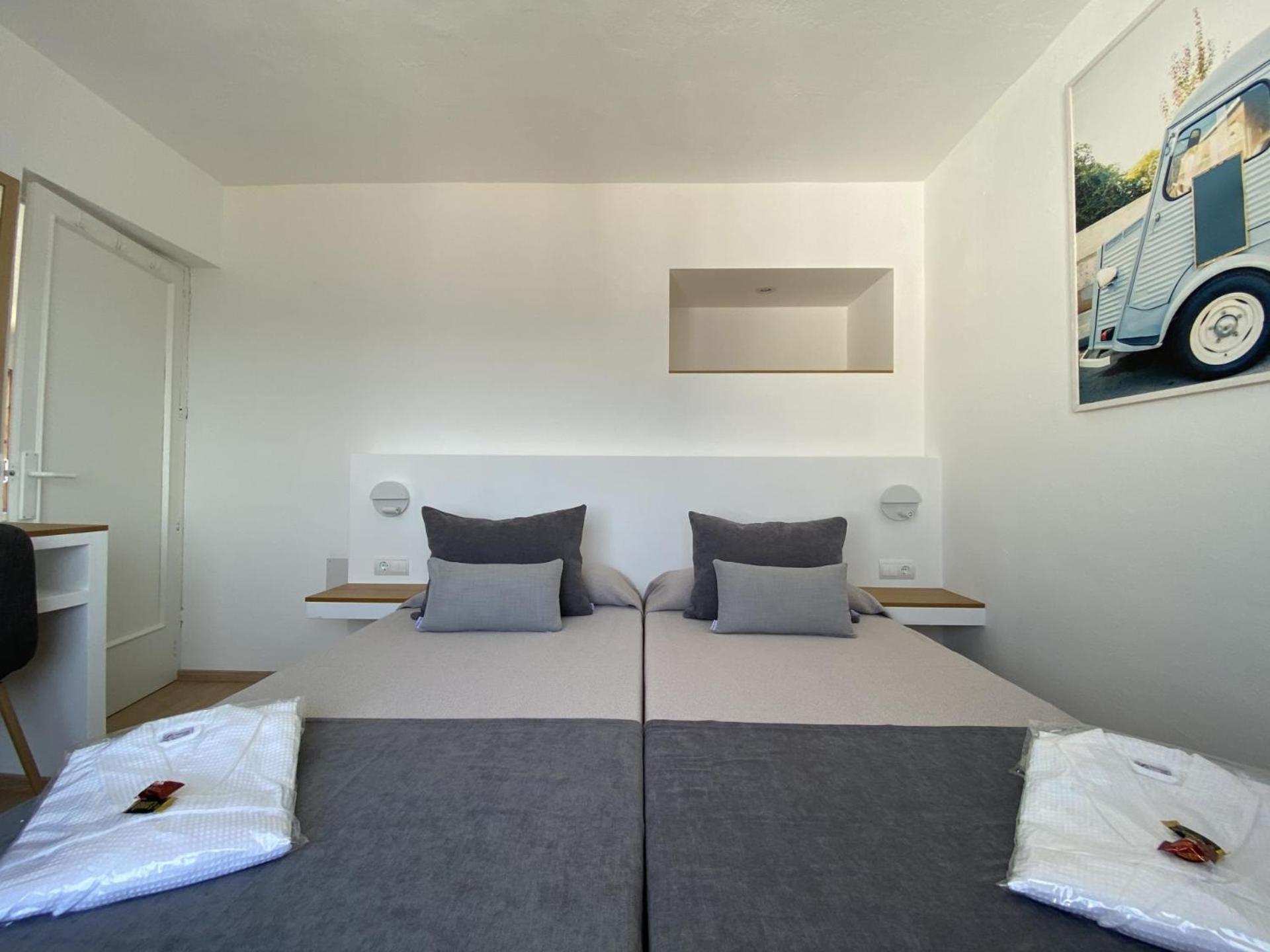 Aparthotel Cenit & Apts Sol Y Viento Ibiza-Stadt