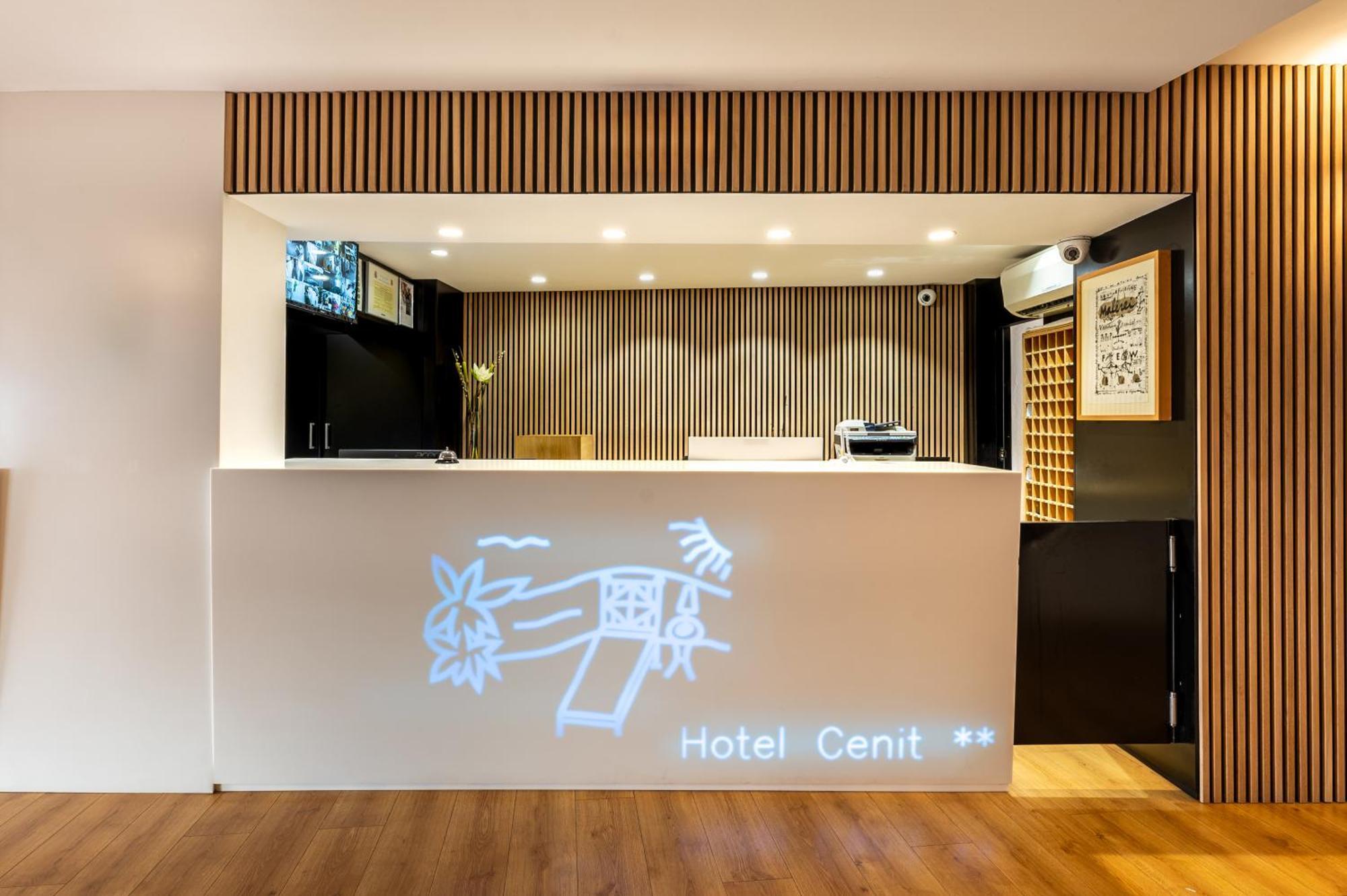 Aparthotel Cenit & Apts Sol Y Viento